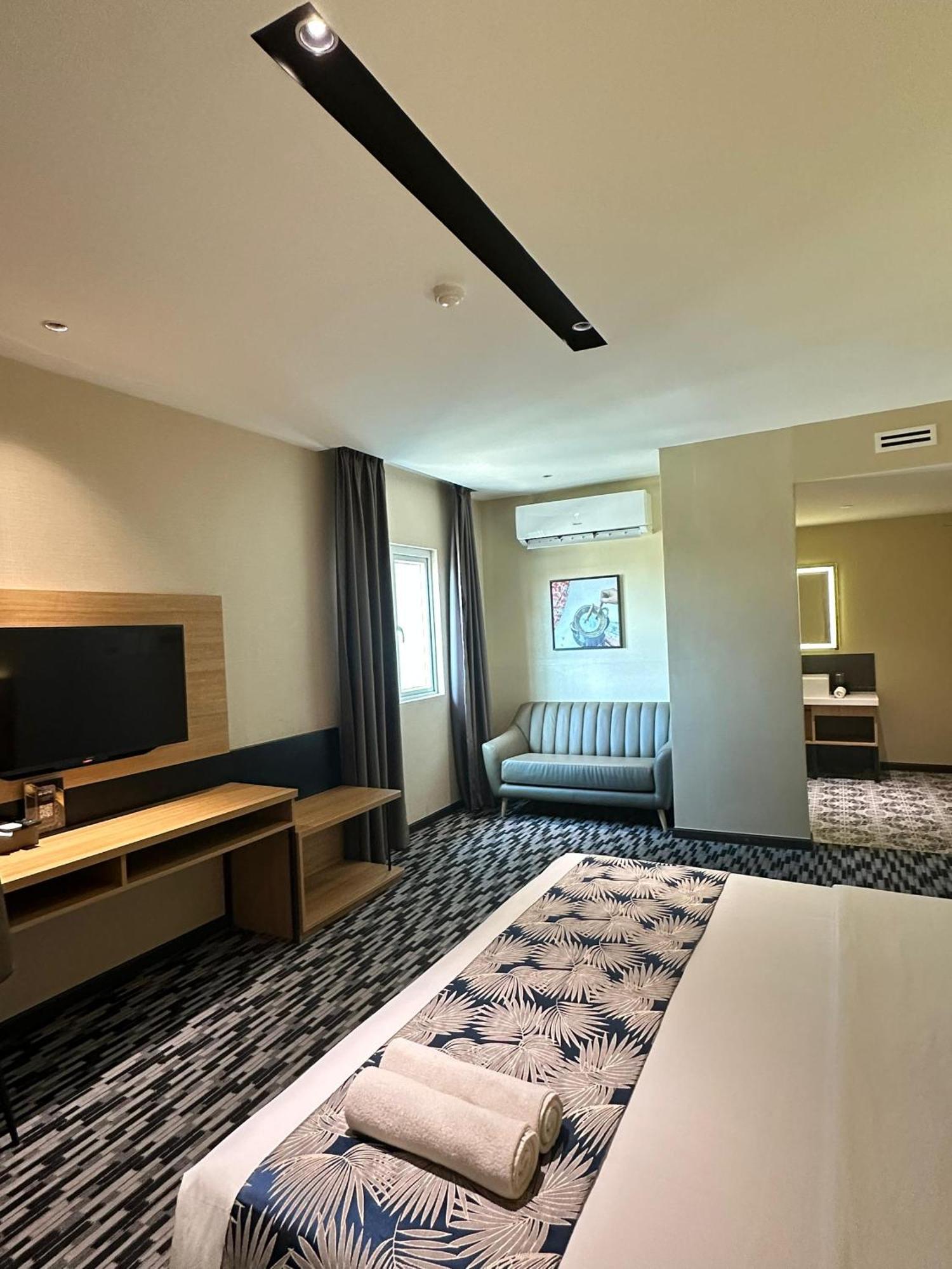 Nb Hotel Johor Bahru Dış mekan fotoğraf