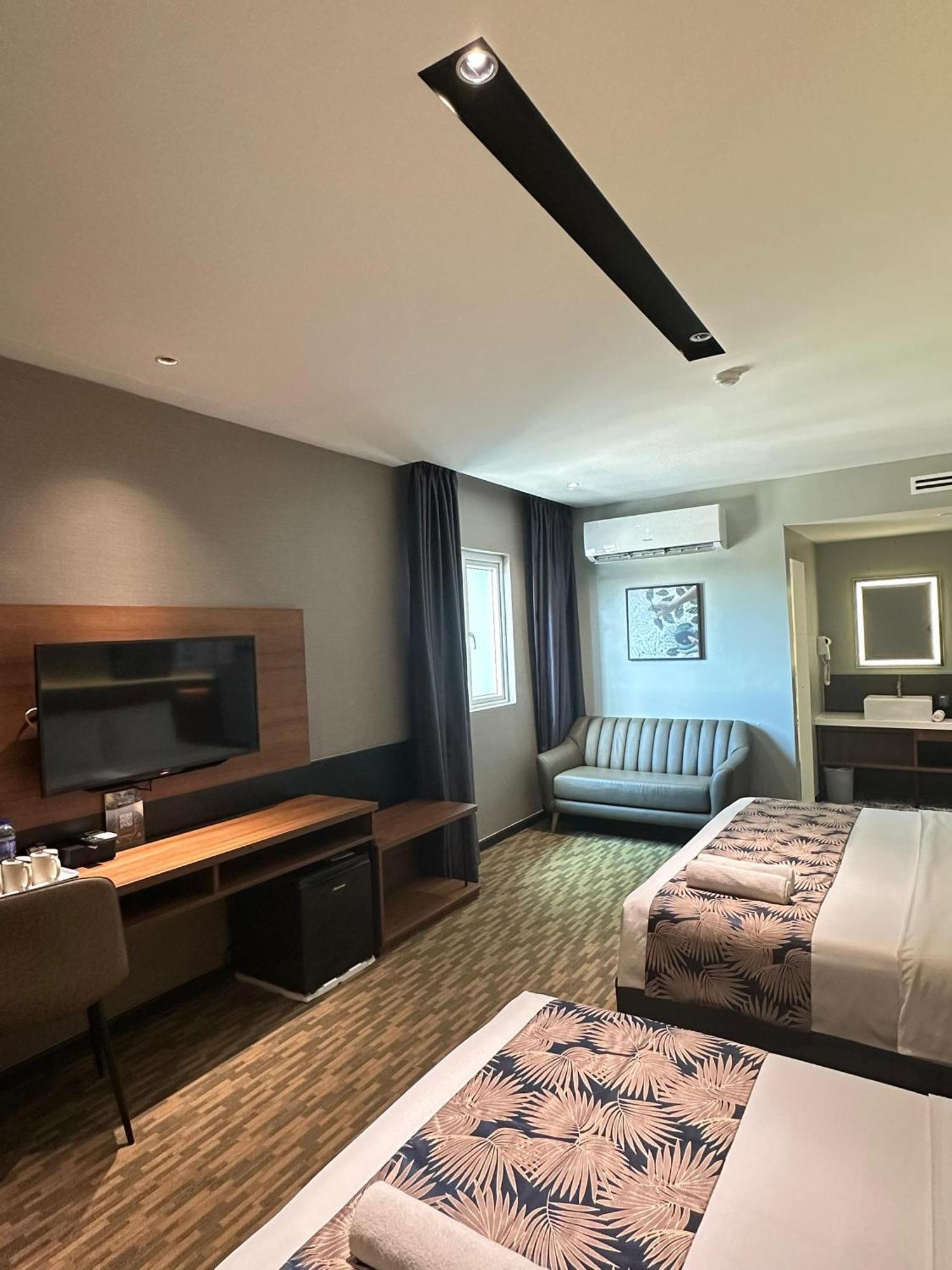 Nb Hotel Johor Bahru Dış mekan fotoğraf