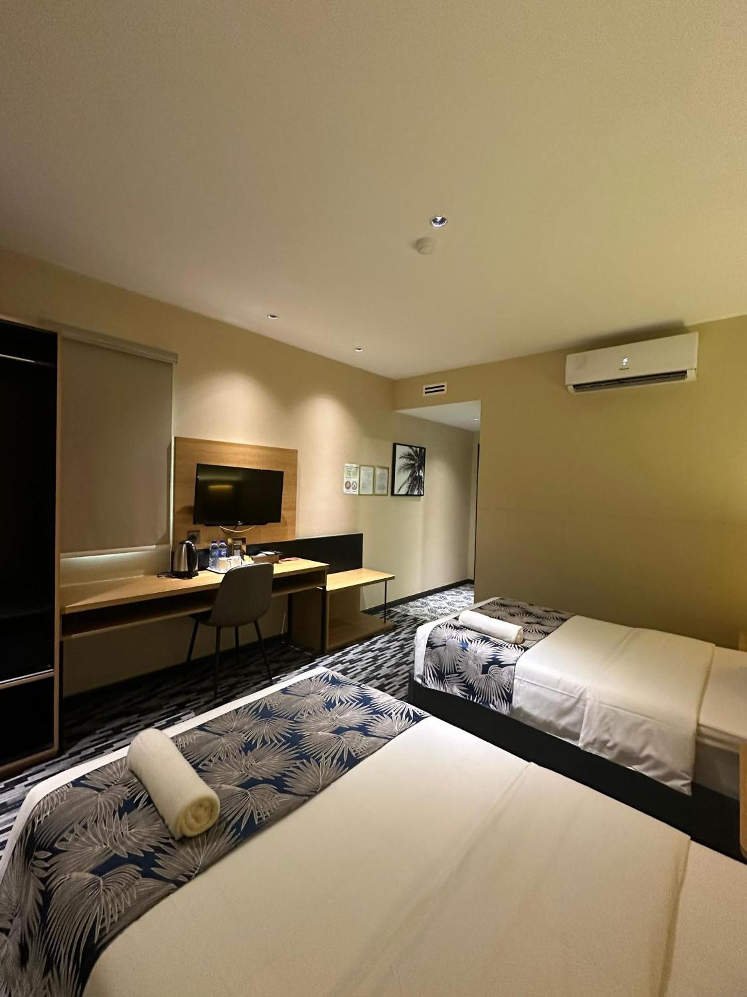 Nb Hotel Johor Bahru Dış mekan fotoğraf