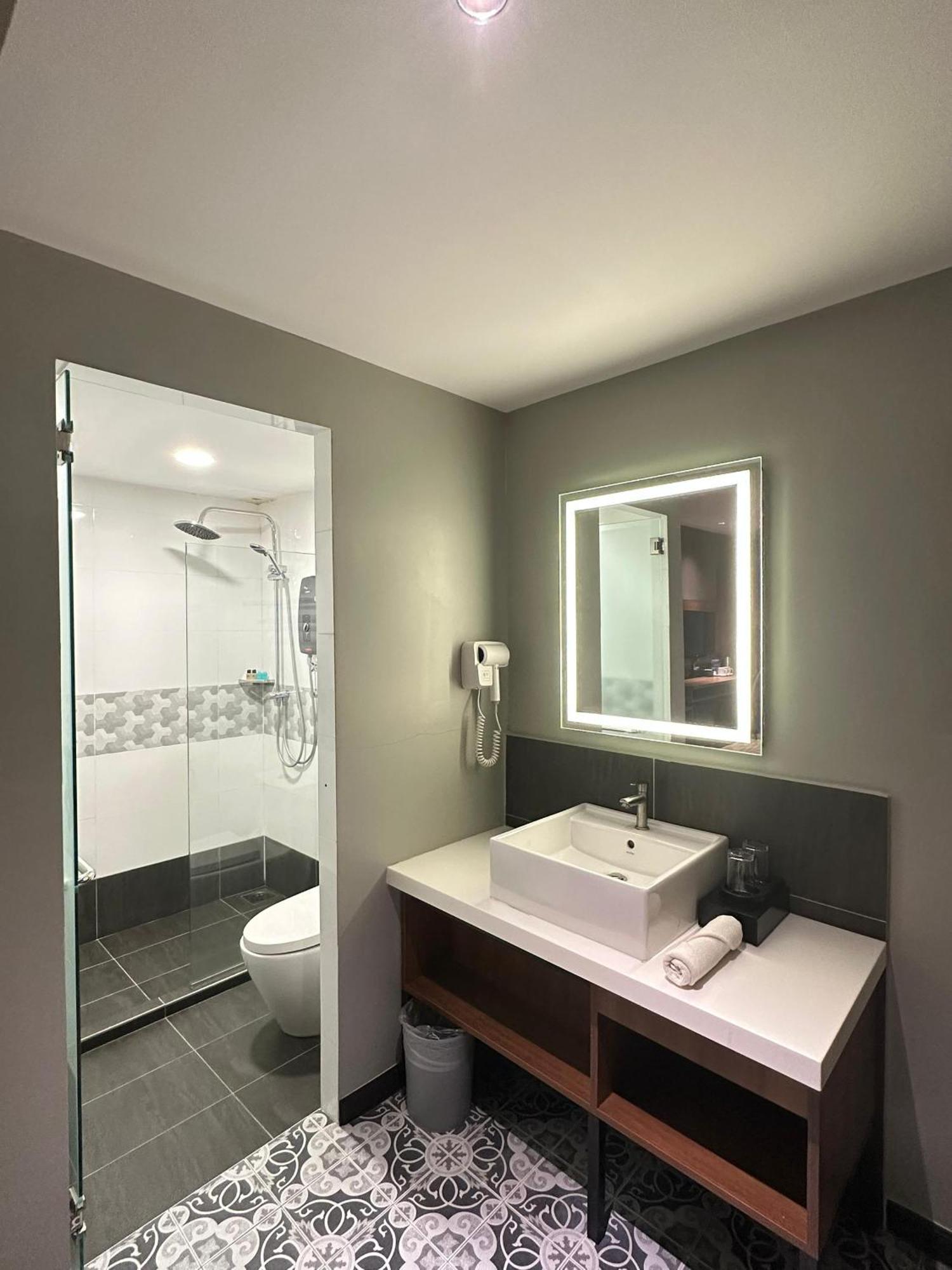 Nb Hotel Johor Bahru Dış mekan fotoğraf